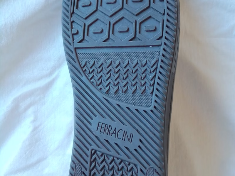 Sapatênis Ferracini24h tamanho 41 - Ótimo estado.